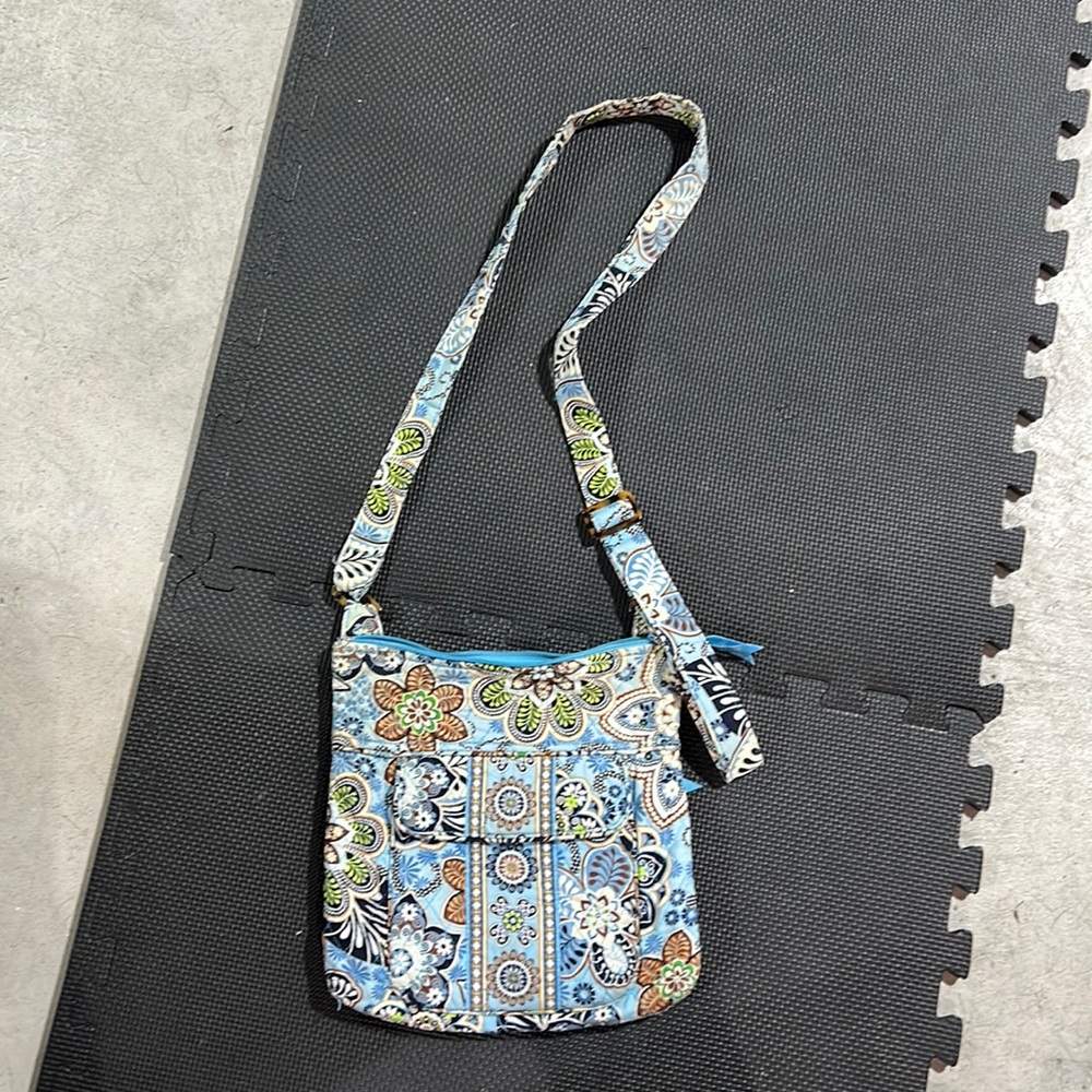 Vera Bradley pattern purse